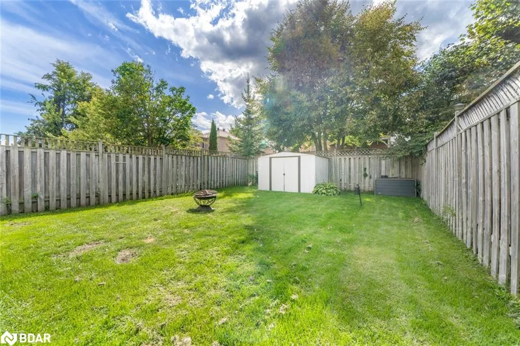 173 Julia Crescent