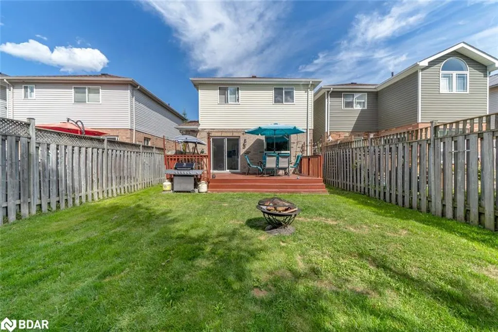 173 Julia Crescent