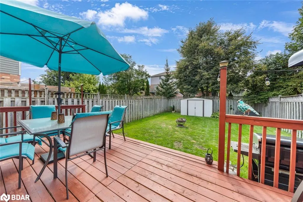 173 Julia Crescent