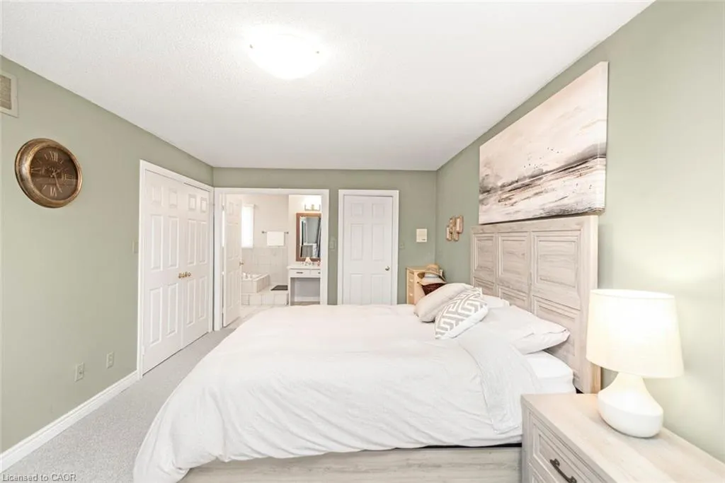 39 Guildwood Drive