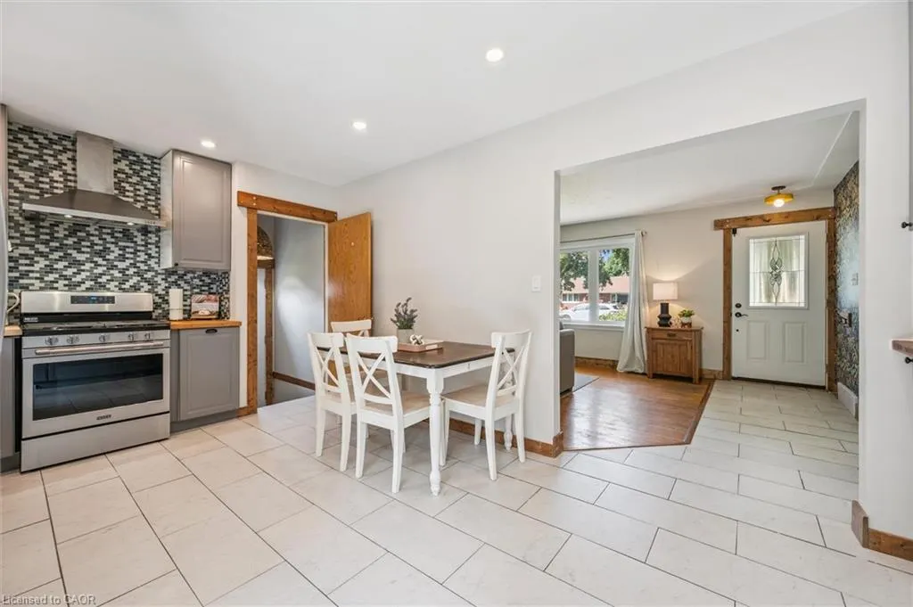 54 Admiral Road