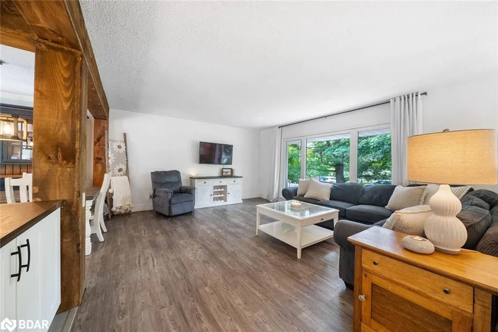 2 Noraline Avenue