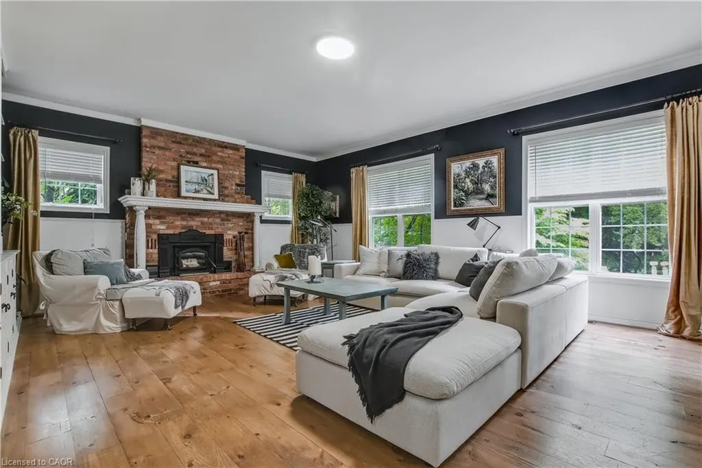 1097 Mineral Springs Road