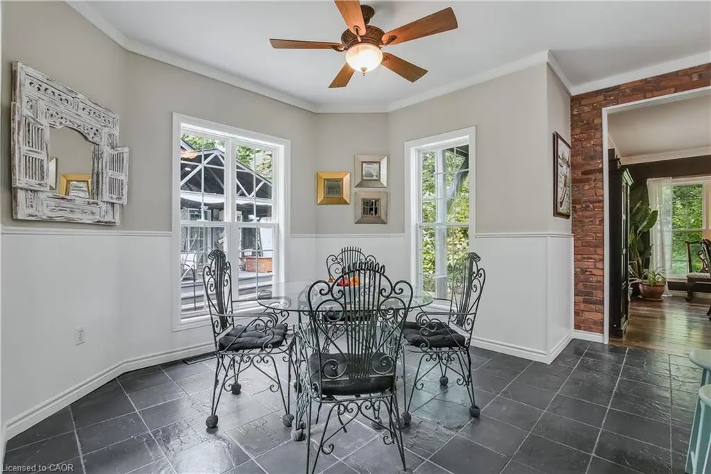 1097 Mineral Springs Road