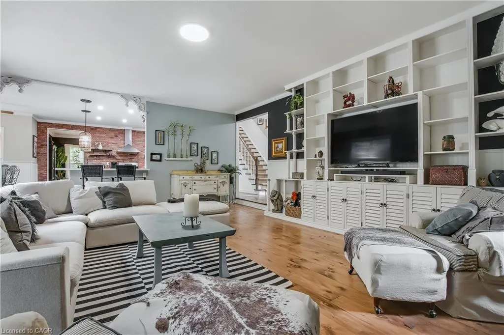 1097 Mineral Springs Road