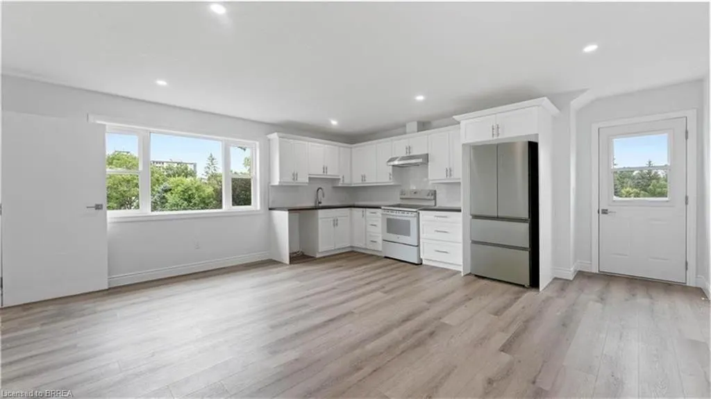 24A Balfour Street, #Upper