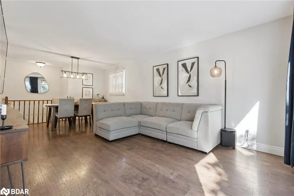 100 Angela Crescent