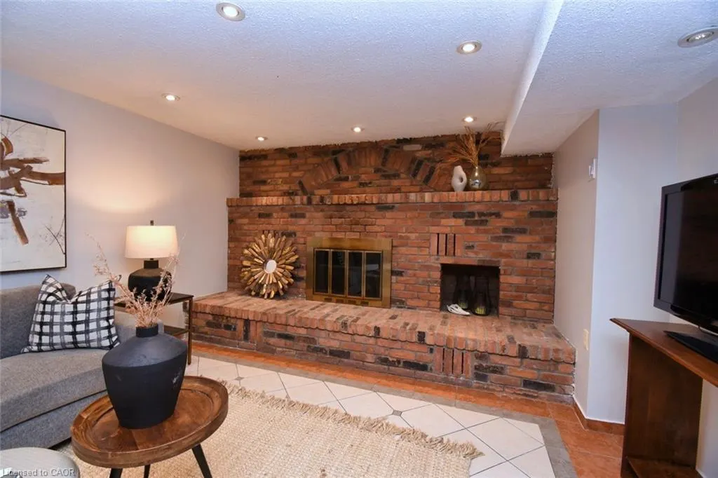 454 Evergreen Avenue
