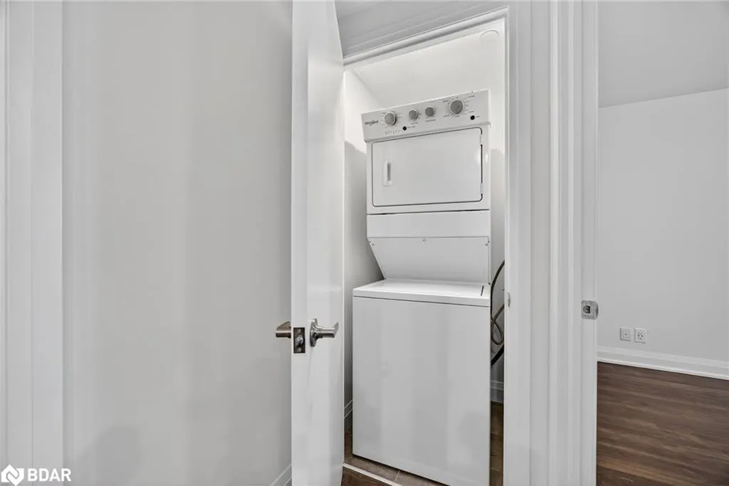 58 Lakeside Terrace, #305