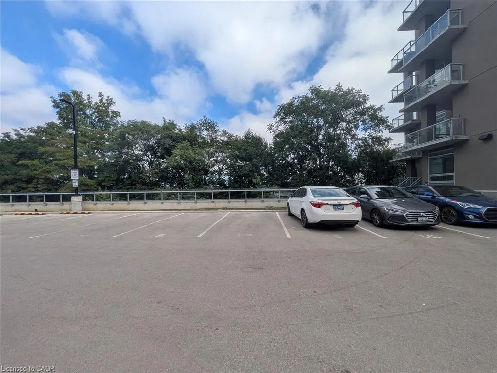 467 Charlton Avenue E, #103
