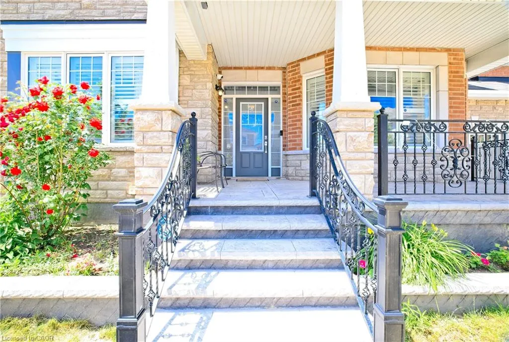 24 Pickett Place