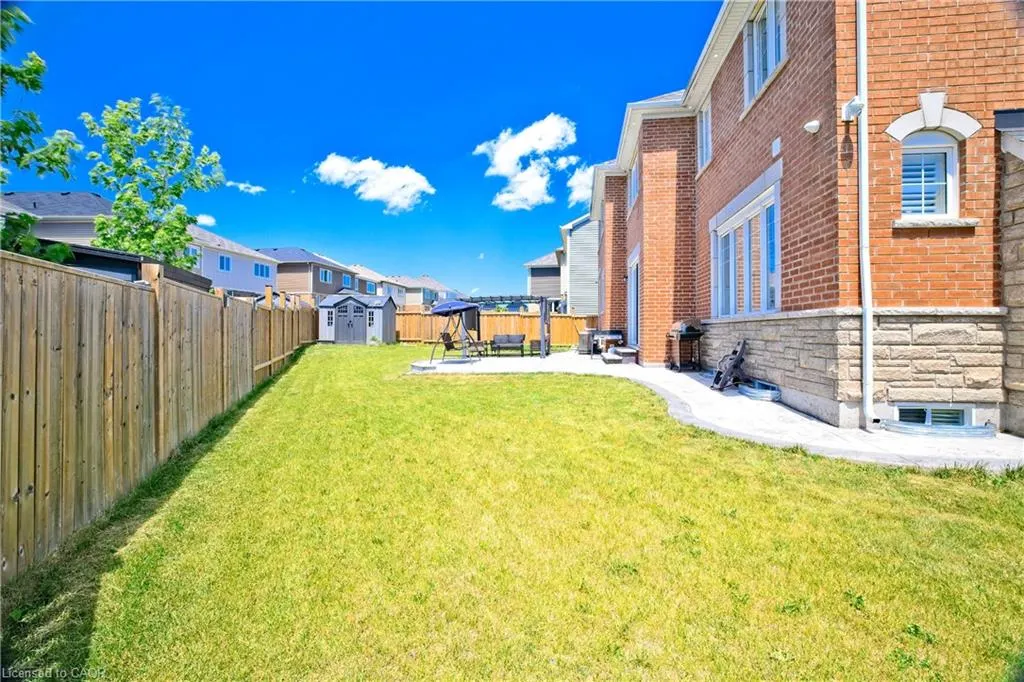 24 Pickett Place