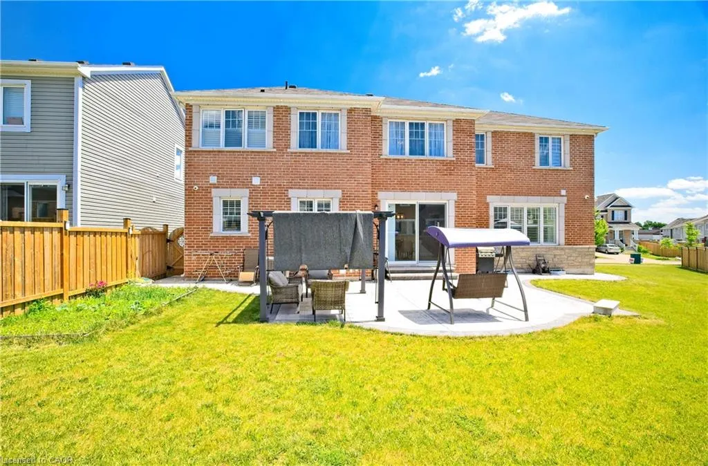 24 Pickett Place