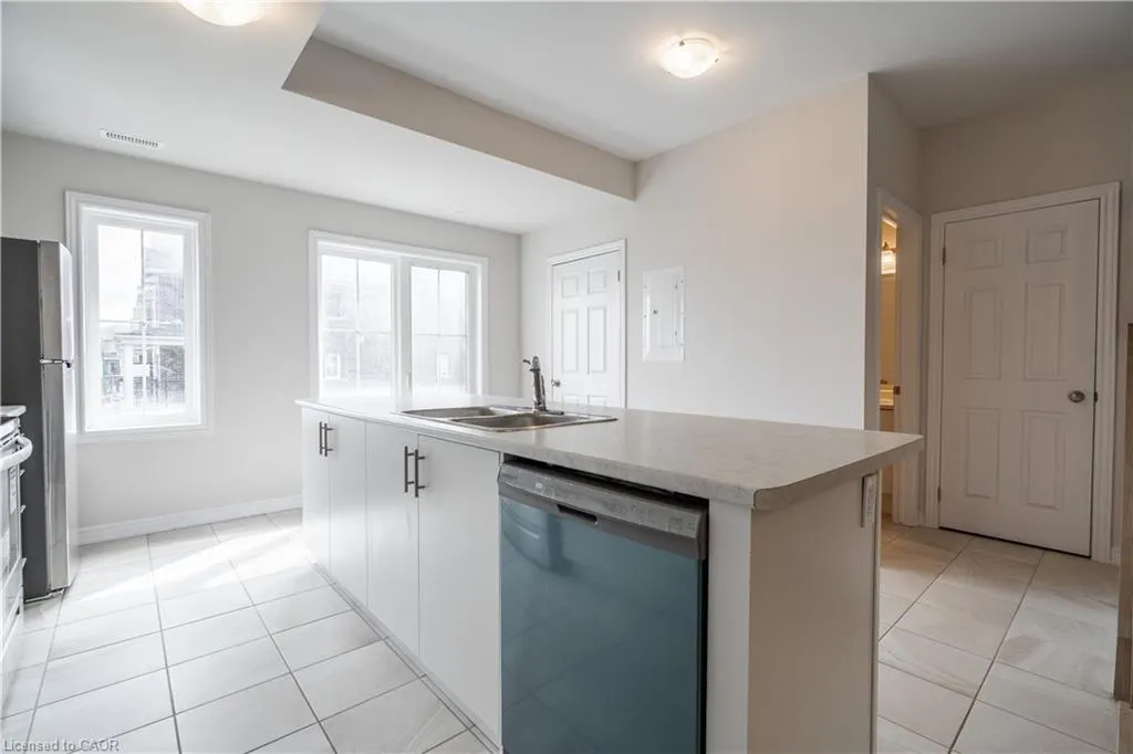 677 Park Road, #7