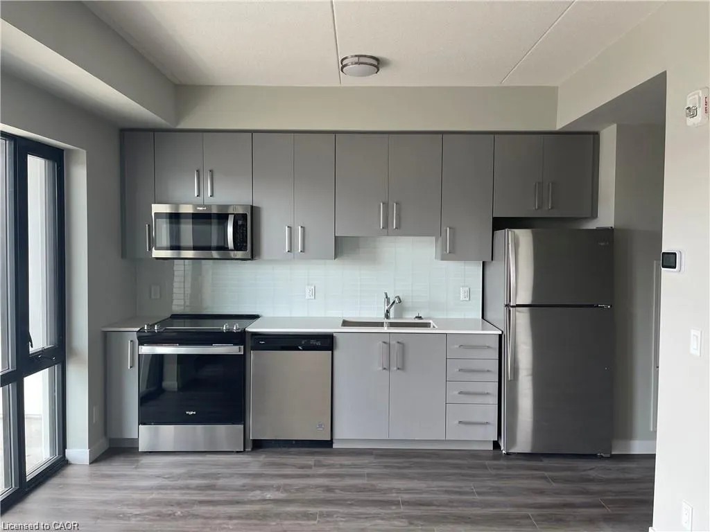 15 Queen Street S, #1501