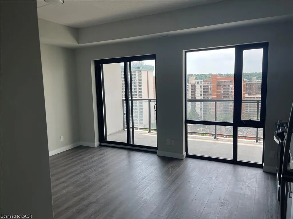 15 Queen Street S, #1501
