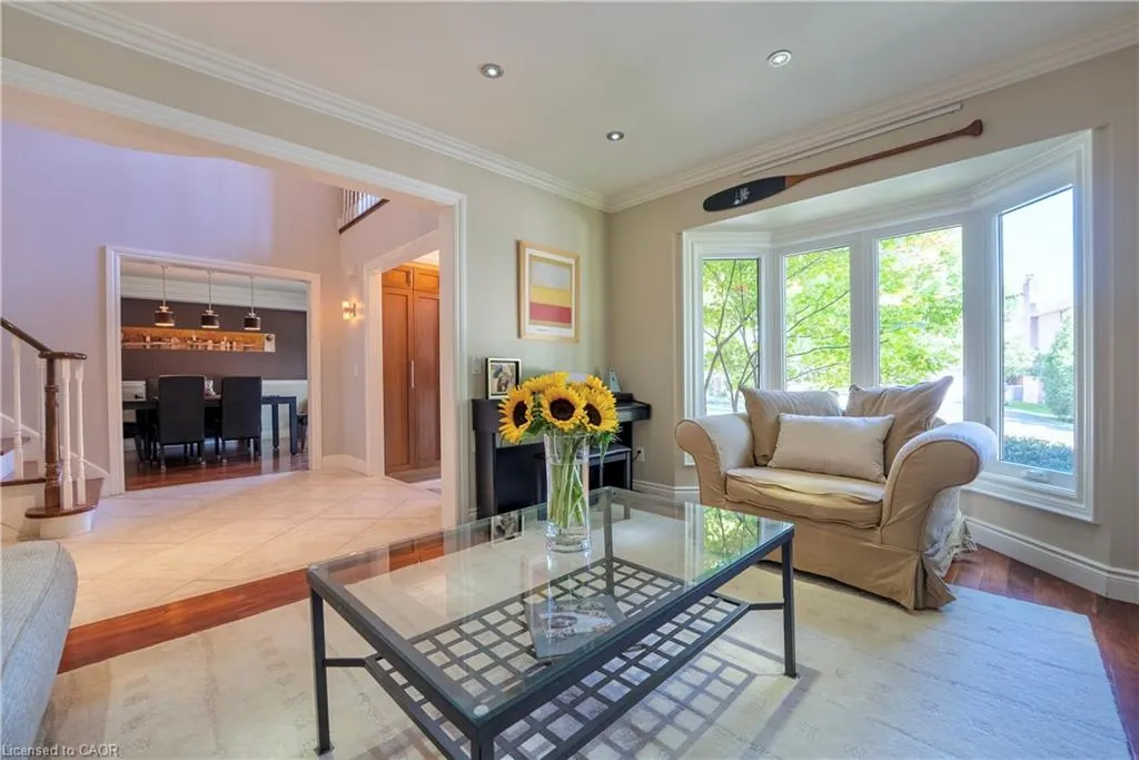 11 Morrison Creek Crescent