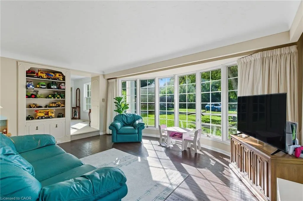 345 Jerseyville Road W