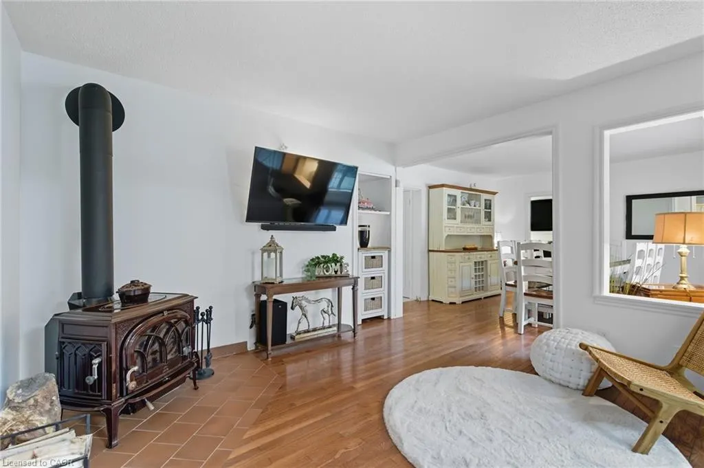 345 Jerseyville Road W