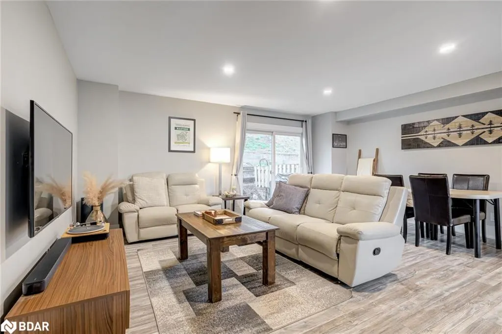 135 Chalmers Street, #21