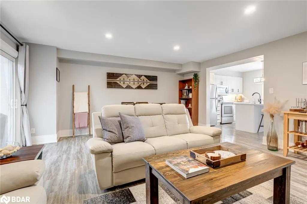 135 Chalmers Street, #21