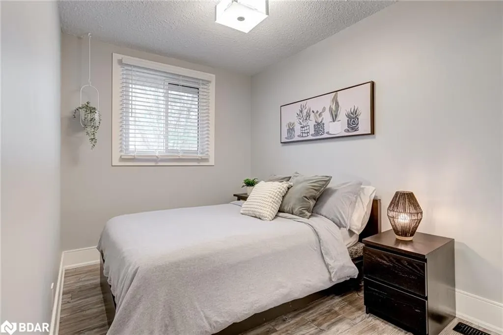 135 Chalmers Street, #21