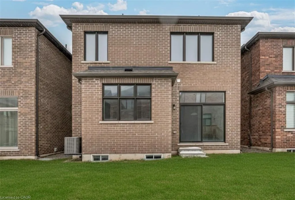 3041 William Cutmore Boulevard