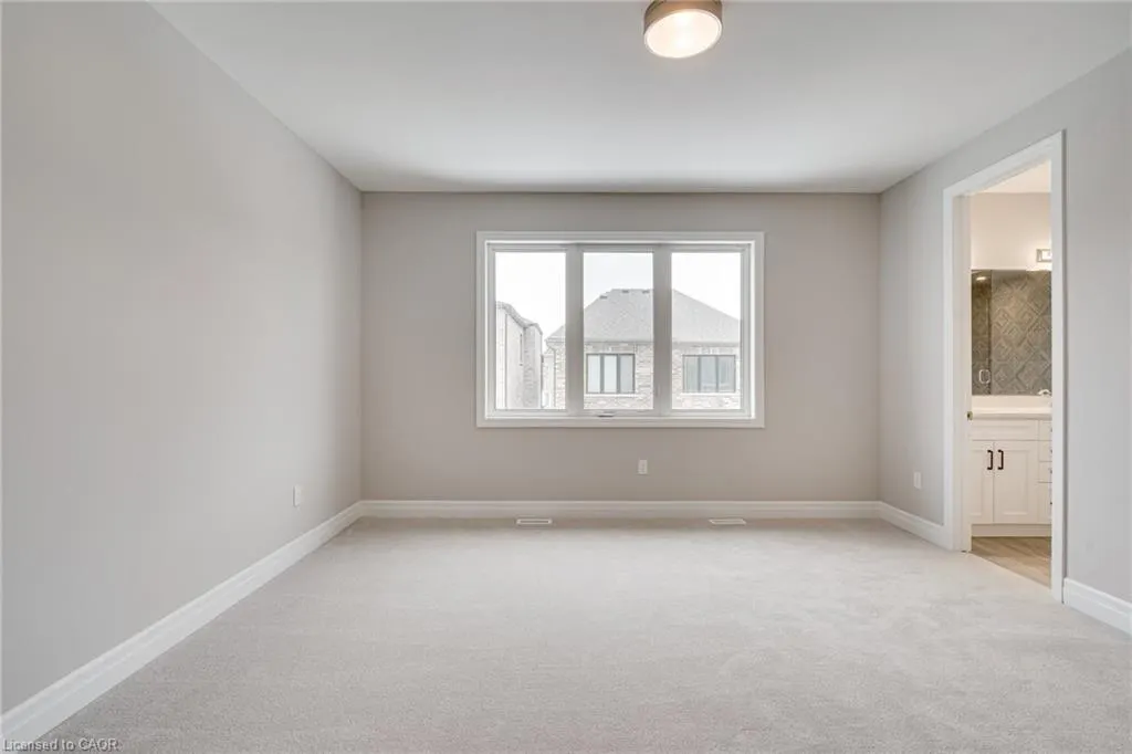 3041 William Cutmore Boulevard