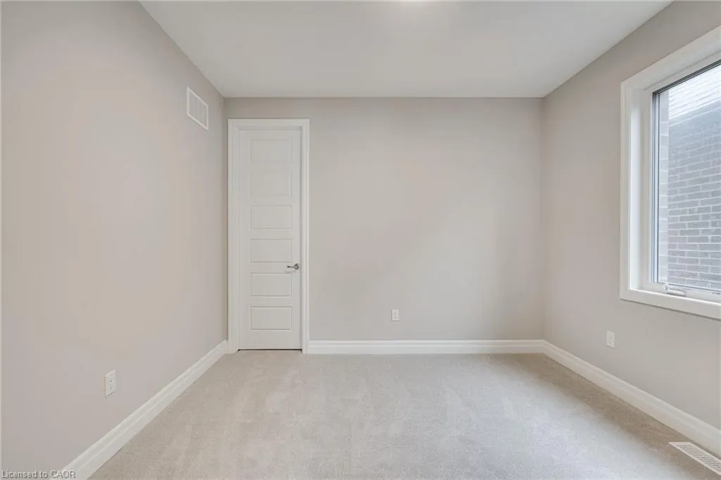 3041 William Cutmore Boulevard