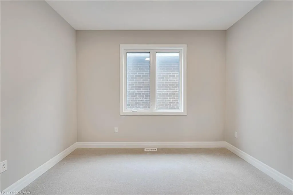 3041 William Cutmore Boulevard