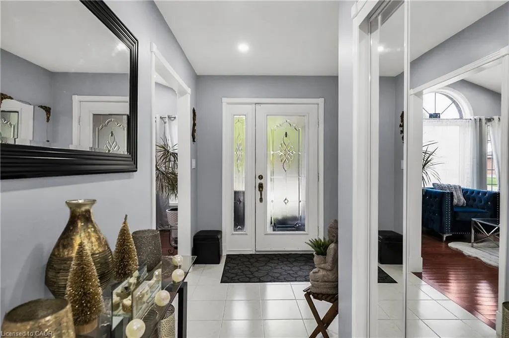 52 Dawn Crescent