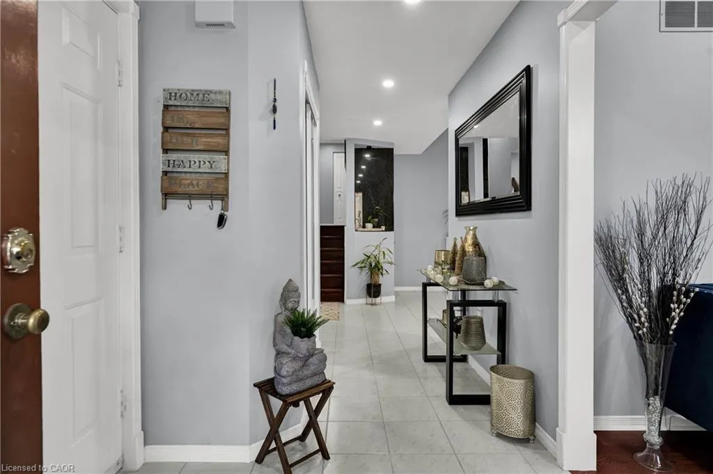 52 Dawn Crescent