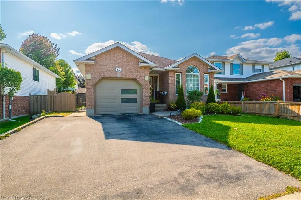 52 Dawn Crescent