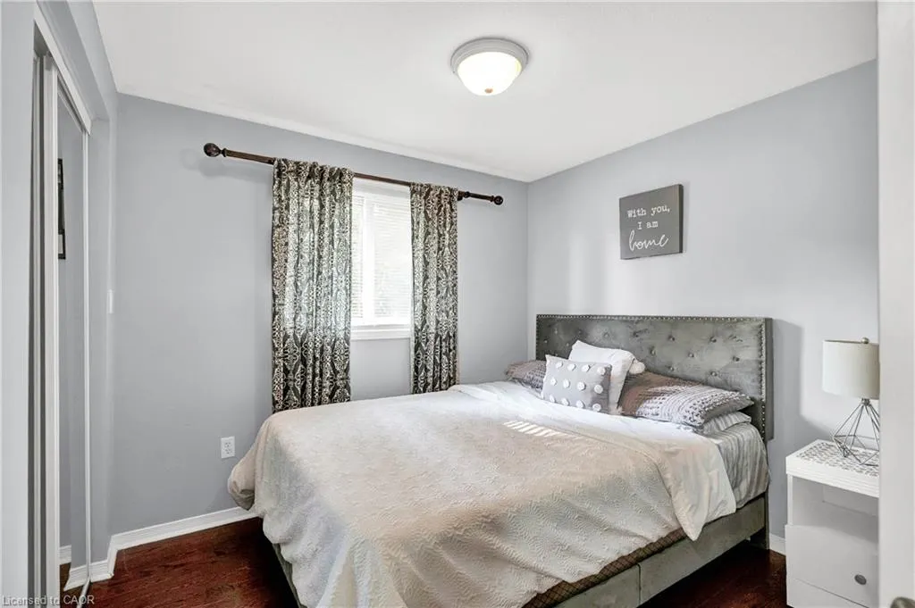 52 Dawn Crescent