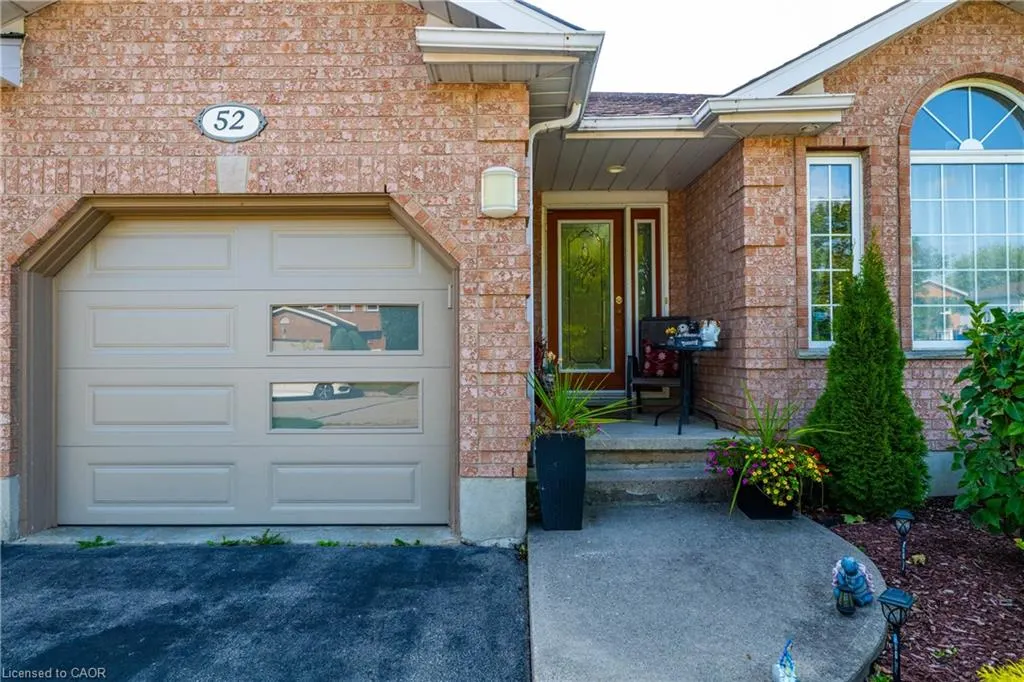 52 Dawn Crescent