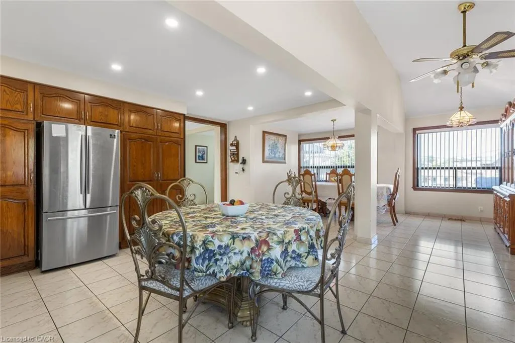 577 Rustic Road