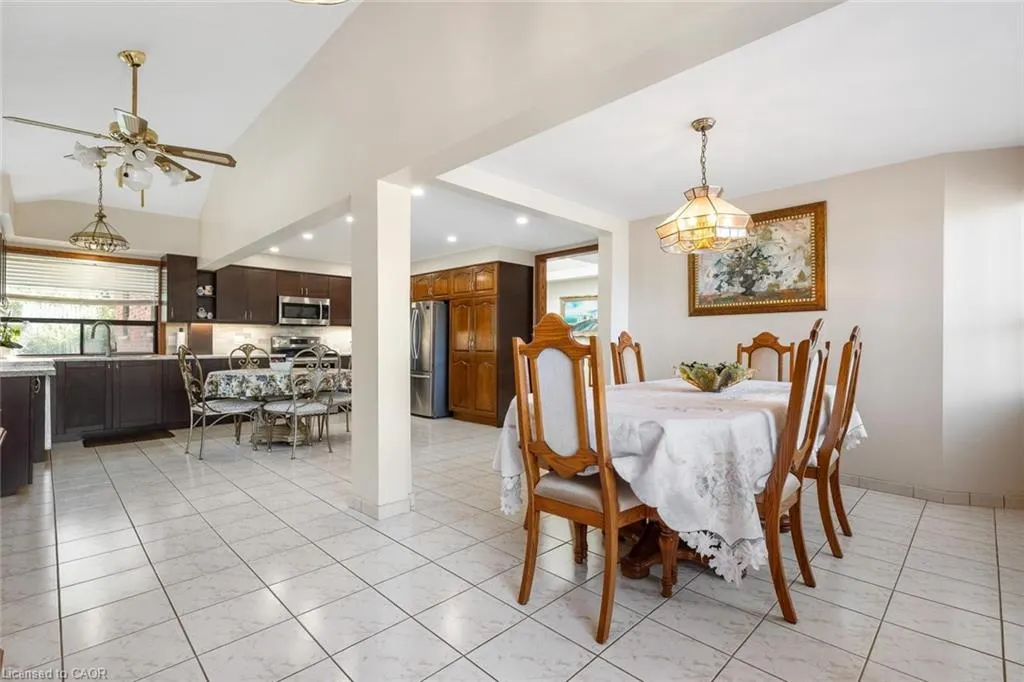 577 Rustic Road