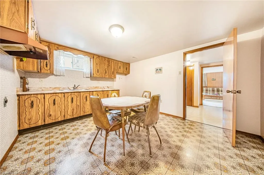 103 Forest Hill Crescent