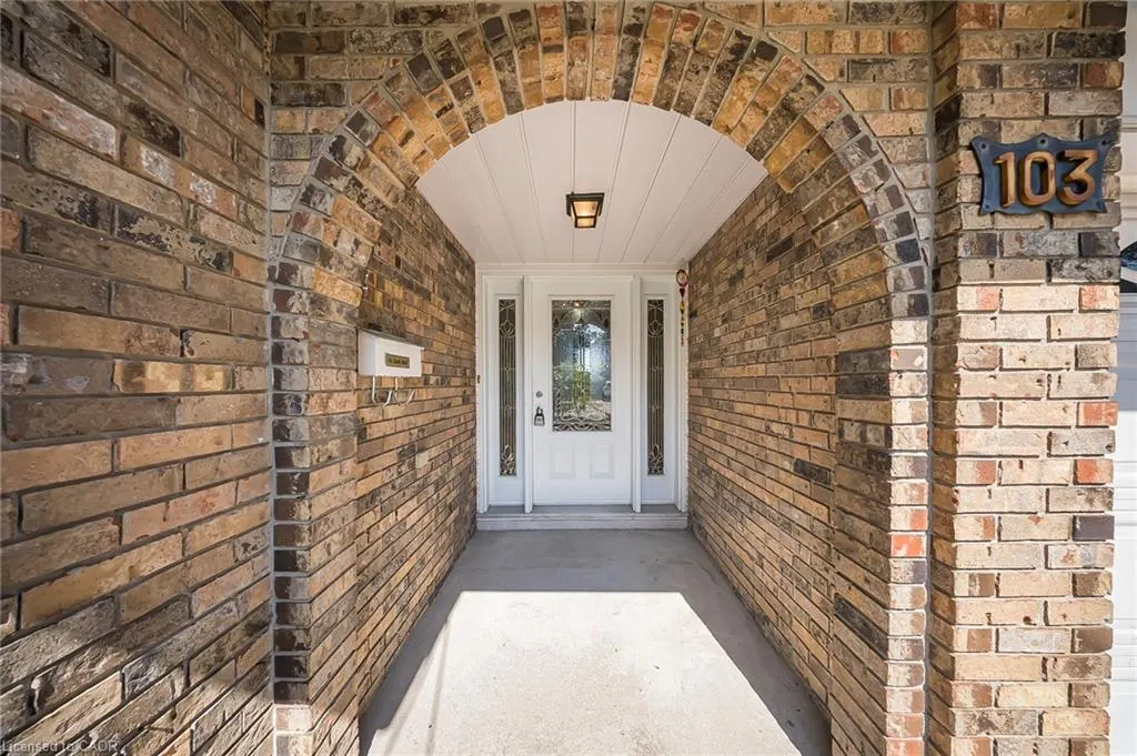 103 Forest Hill Crescent