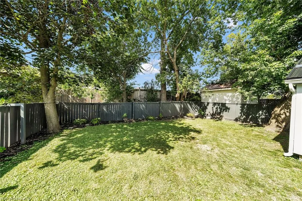 386 College Avenue