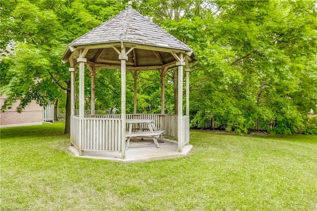 271 Eiwo Court, #306