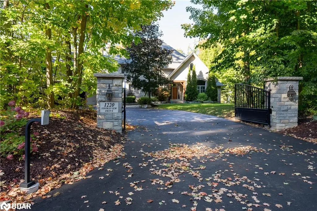 1220 Shoreview Drive
