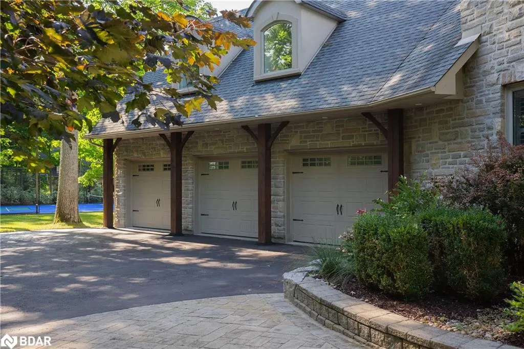1220 Shoreview Drive