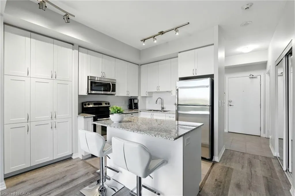 1940 Ironstone Drive, #202