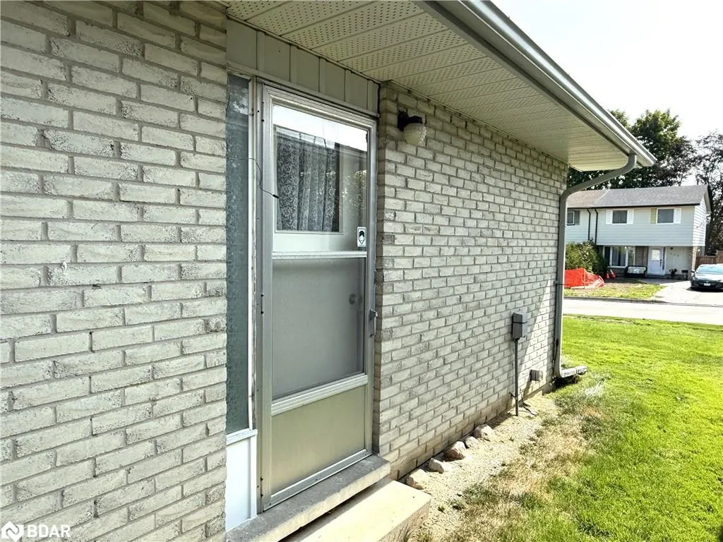 114 Daphne Crescent