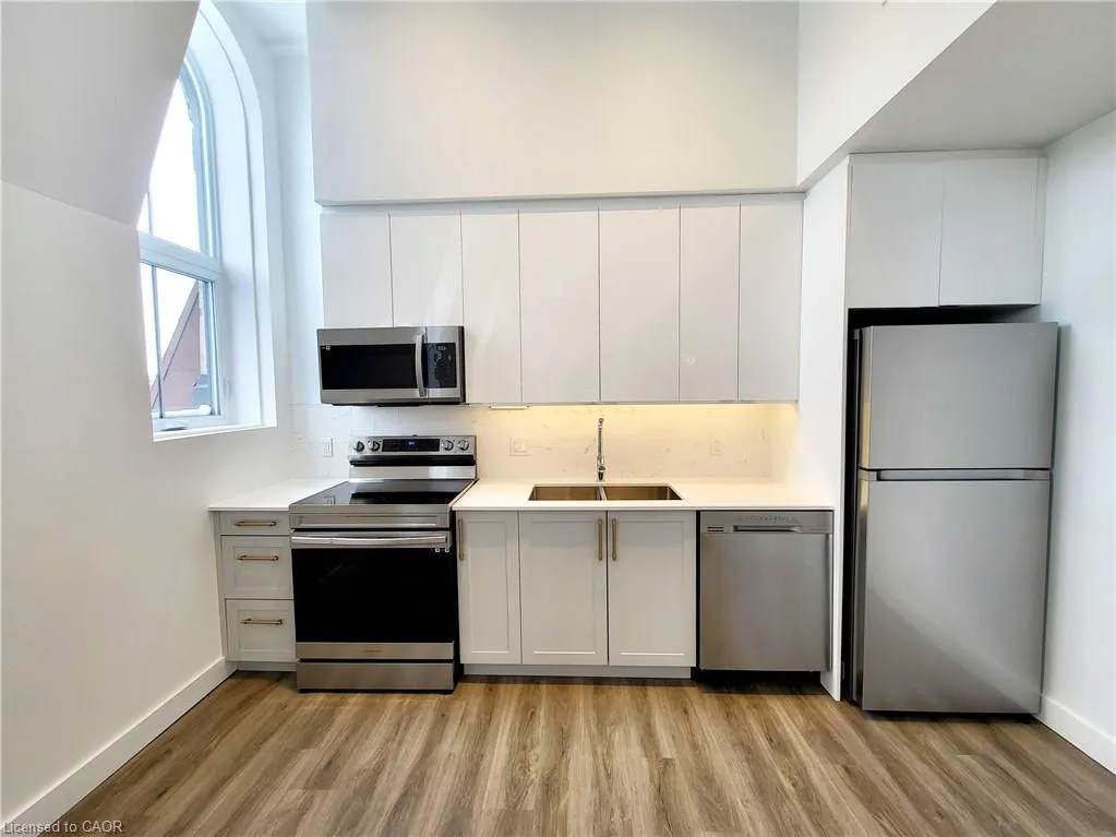 75 Huron Street, #304 - STUDIO