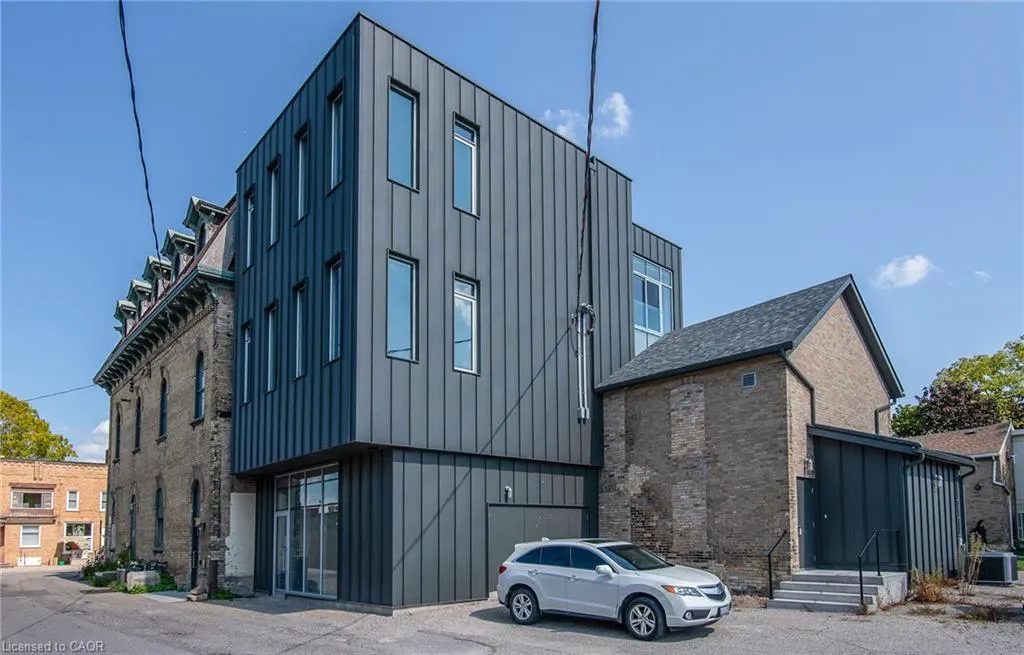 75 Huron Street, #304 - STUDIO