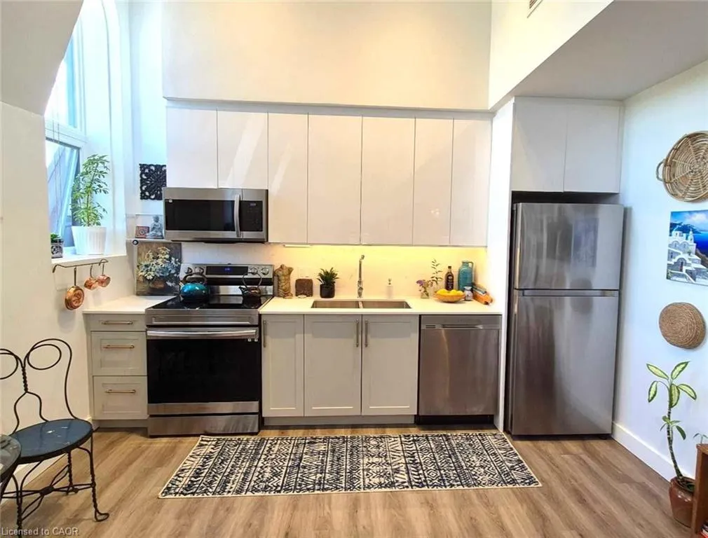 75 Huron Street, #304 - STUDIO