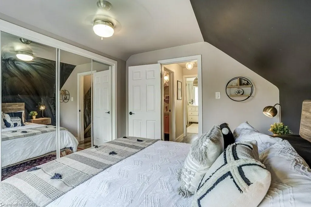 662 Upper Sherman Avenue