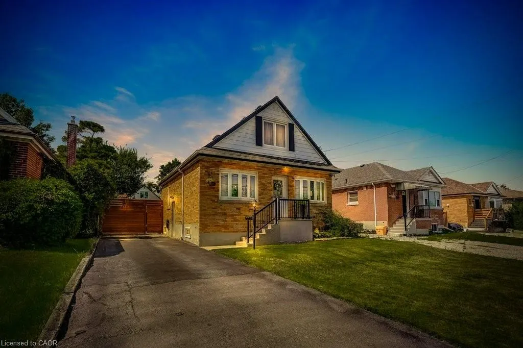 662 Upper Sherman Avenue